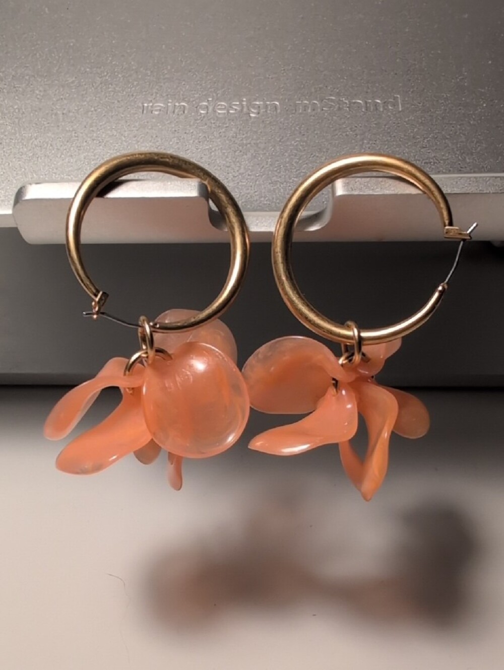 Sézane Flora Hoop Earrings - Picture 5 of 5